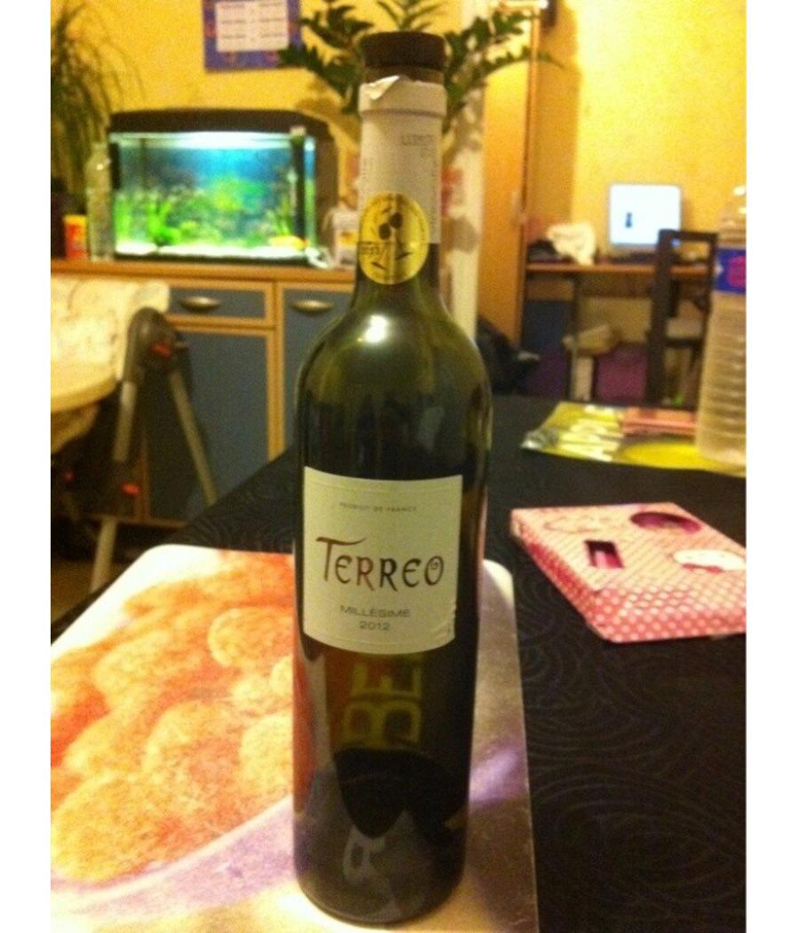 VIN ROUGE , ANNEE 2012 , MEDAILLE D'OR, TERREO-MILLESIME 2012 75CL