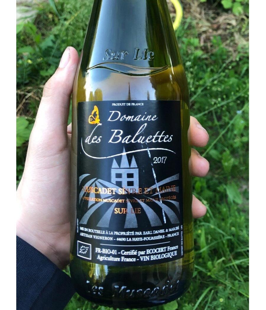VIN BLANC BIO , ANNEE 2017 ,DOMAINE DES BALUETTES , MUSCADET DE SEVRE-ET-MAINE AOP,75CL