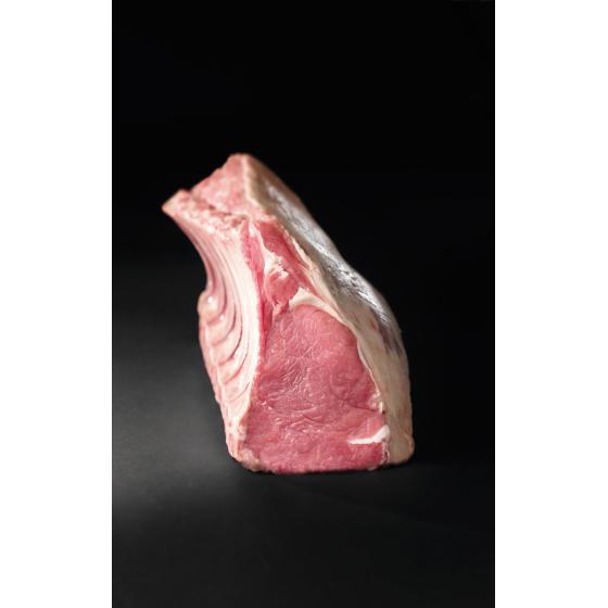 CARRE DE VEAU DEVERTEBRE SOUS VIDE ELEVE ET ABATTU EN FRANCE