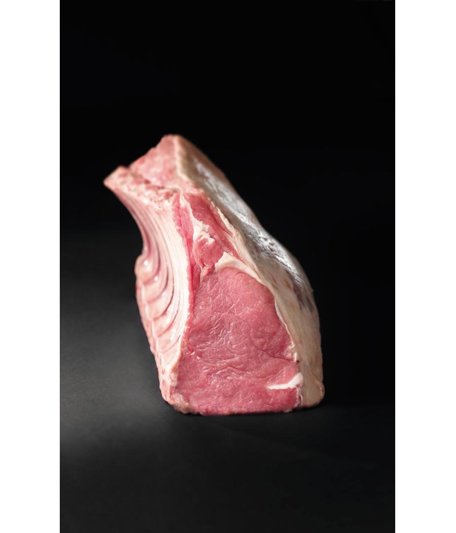 CARRE DE VEAU DEVERTEBRE SOUS VIDE ELEVE ET ABATTU EN FRANCE