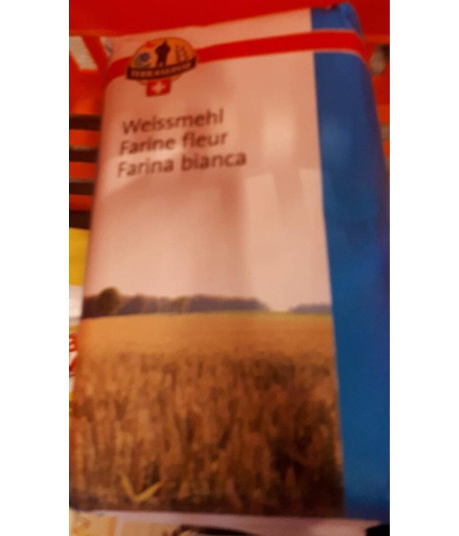 ASSORTISSEMENTS DE CHOCOLAT AVEC SA PELUCHE KINDER 133G