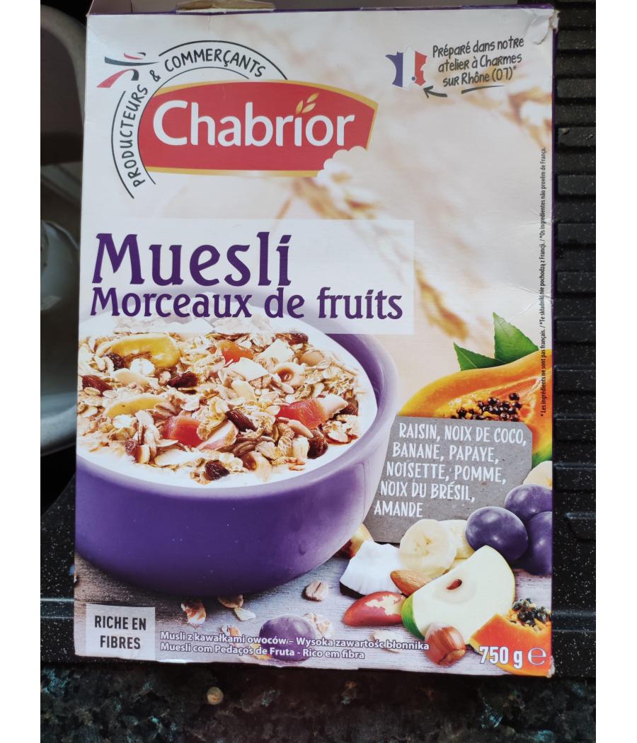 MUESLI FLOCONNEUX MORCEAUX DE FRUITS 750G