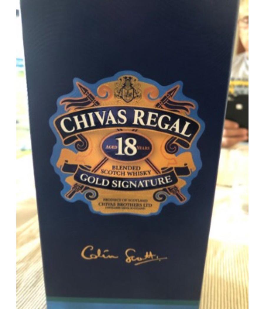 WHISKY D'EXCEPTION 18 ANS D'AGE  CHIVAS GOLD SIGNATURE 70CL